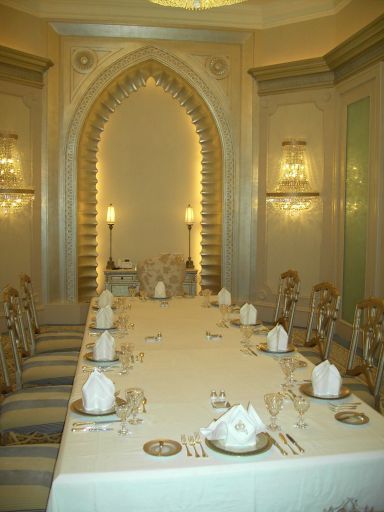 Emirates Palace Mandarin Oriental, Abu Dhabi, Vereinigte Arabische Emirate, Speiseraum der Suite