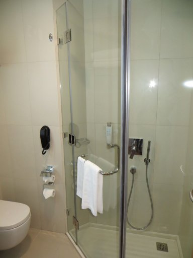 Ibis Abu Dhabi Gate, Vereinigte Arabische Emirate, Bad mit Dusche