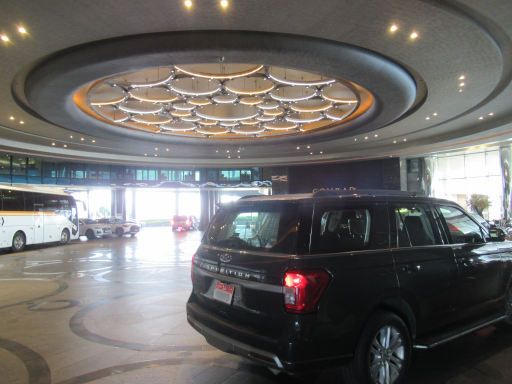 Conrad® Abu Dhabi Etihad Towers Observation Deck at 300, Abu Dhabi, Vereinigte Arabische Emirate, Valet Parking im Hotel