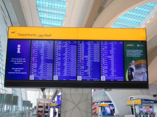 Zayed International Airport, Abu Dhabi, Vereinigte Arabische Emirate, Anzeigetafel Abflüge