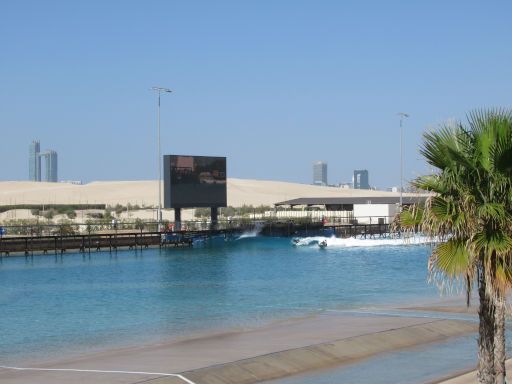 Surf Abu Dhabi, Abu Dhabi, Vereinigte Arabische Emirate, Becken mit Welle