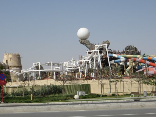 Yas Island, Abu Dhabi, Vereinigte Arabische Emirate, Yas Waterworld Park mit Achterbahn