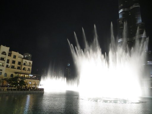 Dubai, Vereinigte Arabische Emirate, Dubai Fountain, perfekte Abstimmung Musik und Licht