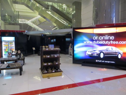 Terminal 3 Concourse A Emirates® Qantas A380 Hub, Vereinigte Arabische Emirate, kleiner Duty Free Shop