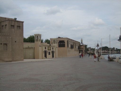 Dubai, Vereinigte Arabische Emirate, Uferpromenade vor Sheikh Saeed Al Maktoum House