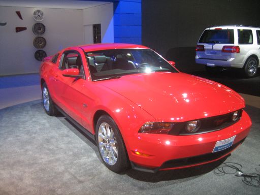 International Motor Show 2009, Dubai, Vereinigte Arabische Emirate, Ford Mustang GT V8