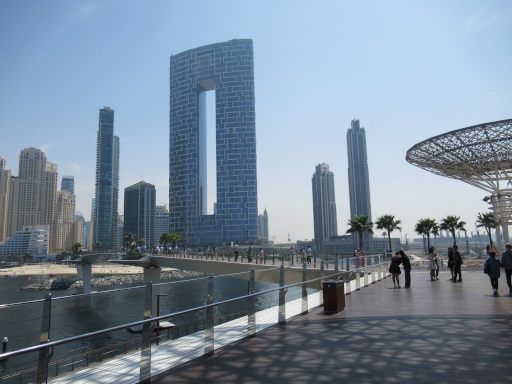 Ain Dubai Riesenrad, Dubai, Vereinigte Arabische Emirate, The Boardwalk mit Blick auf das Address Beach Resort