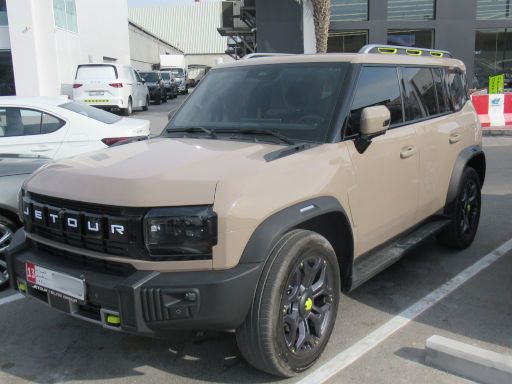 Jetour, Dubai, Vereinigte Arabische Emirate, Jetour T2 Ansicht von vorne