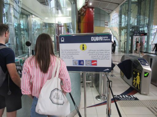 Dubai Metro, Dubai, Vereinigte Arabische Emirate, Zugangskontrolle Station Business Bay