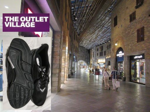 The Outlet Village, Dubai, Vereinigte Arabische Emirate, Fila Jogging Schuhe