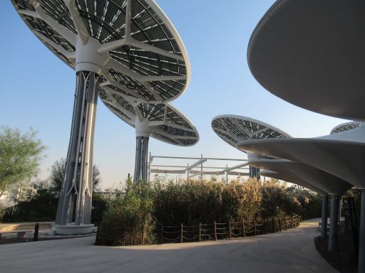 Expo 2020 Dubai, Dubai, Vereinigte Arabische Emirate, Energieb&auml;ume mit Photovoltaik
