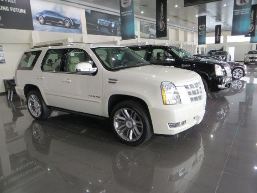 Ras Al Khaimah, Vereinigte Arabische Emirate, Cadillac Escalade bei Liberty