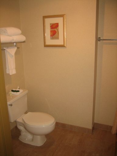 Holiday Inn, Long Beach, Downtown Area, Kalifornien, USA, Bad mit WC