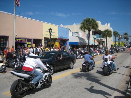 Bike Week 2008, Daytona Beach, Florida, USA, Main Street Show fahren