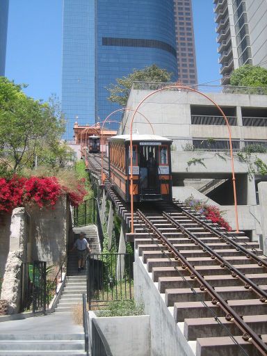 Angels Flight® Railway, Los Angeles, Kalifornien, Wagen auf der Fahrstrecke