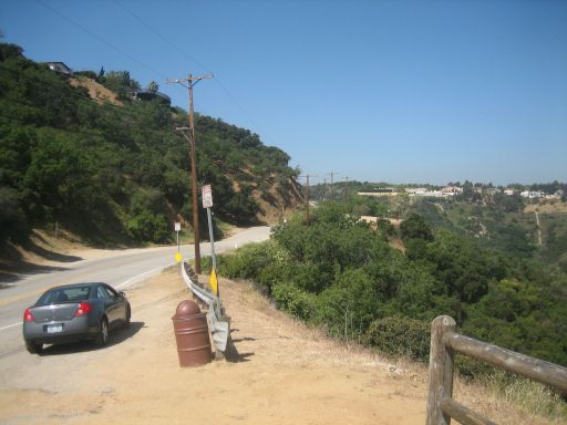 Mulholland Drive, Los Angeles, Kalifornien, Alamo Mietwagen auf dem Parkplatz