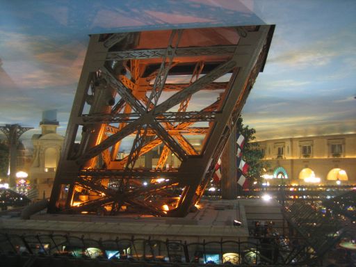 Paris Las Vegas Eiffelturm, Las Vegas, Nevada, unterhalb vom Turm im Casino