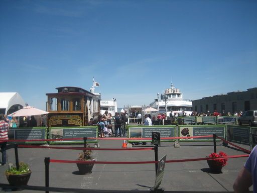 Alcatraz Island, San Francisco, Vereinigte Staaten von Amerika, Wartebereich zur Fähre