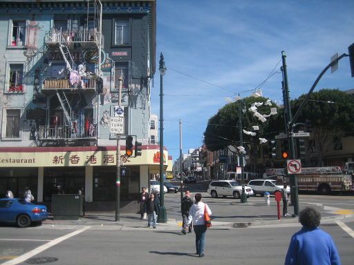 Chinatown, San Francisco, Vereinigte Staaten von Amerika, Kreuzung Broadway und Columbus Avenue