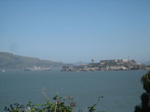Fort Mason Historic District, San Francisco, Vereinigte Staaten von Amerika, Blick auf Alcatraz